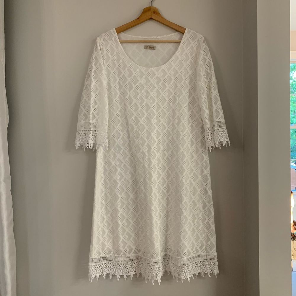 Elegant Bellambra White Lace Mini Dress